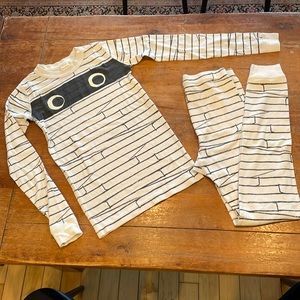 Hanna Andersson mummy pajamas